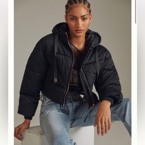 Avec Les Filles Women's Water Resistant Cropped Puffer Bomber Coat with Hood